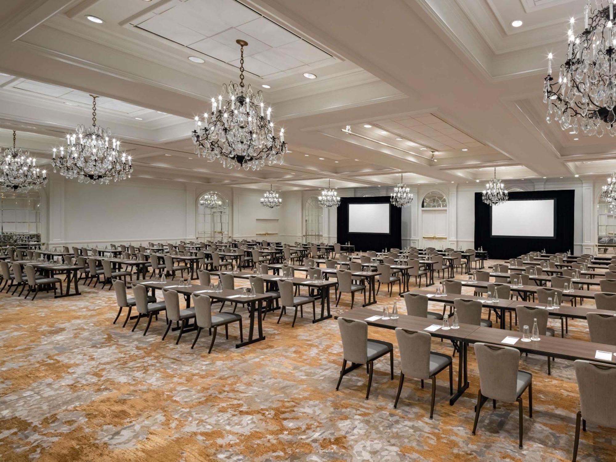 Fairmont Dc Gold Experience Hotel
